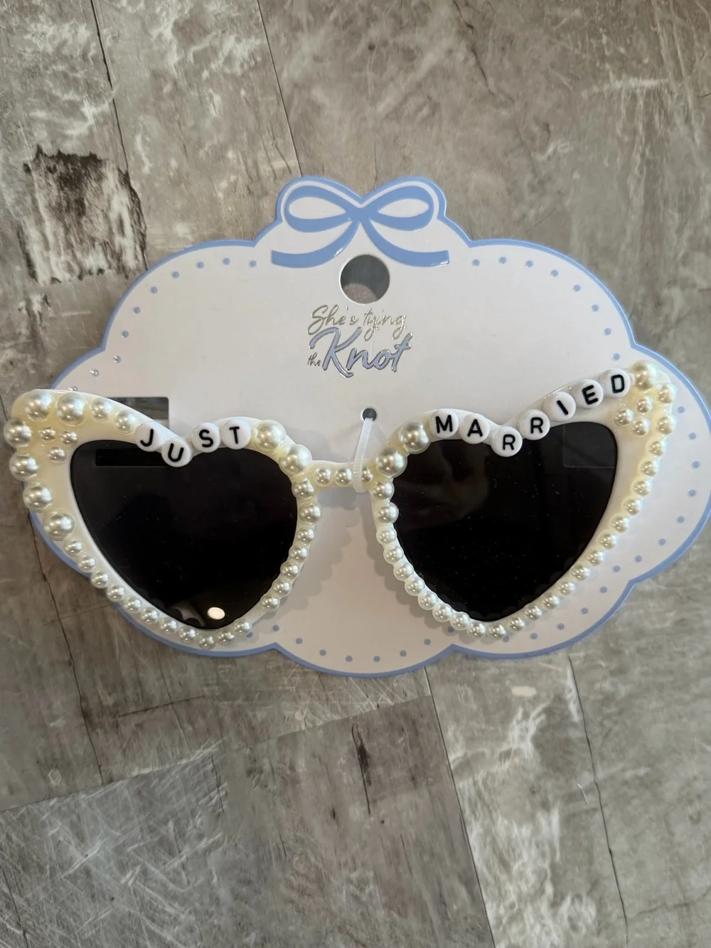 Bride White Bridal Accessory Gift Set